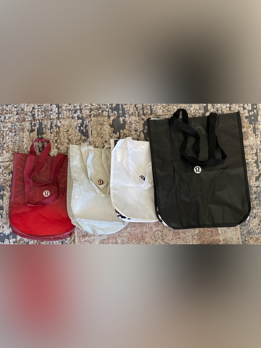 Set of 4 luluemon shopping bags